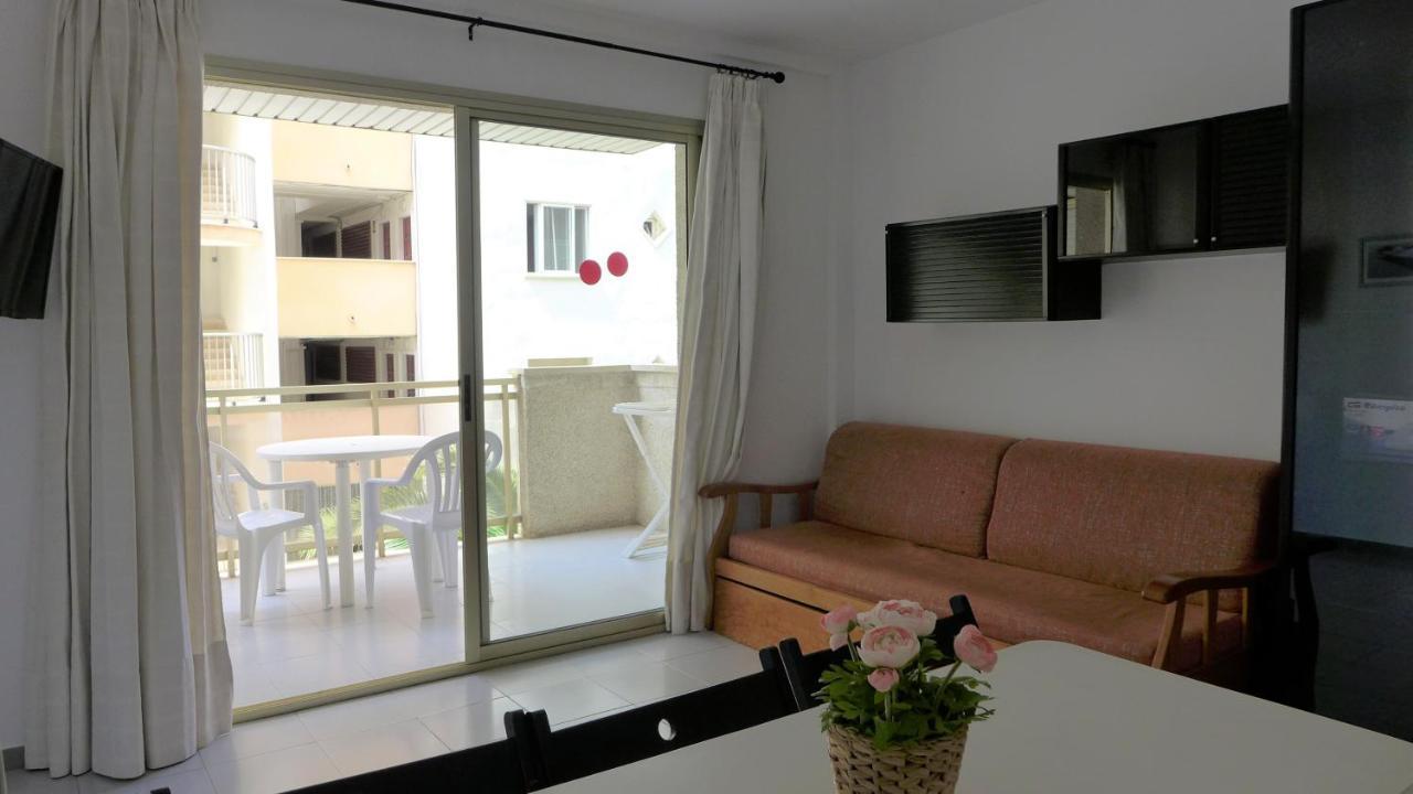 Apartamentos Amatista Салоу Экстерьер фото