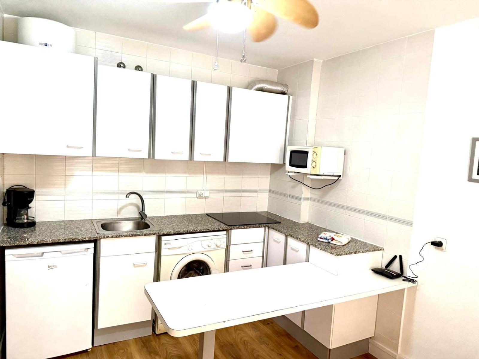 Apartamentos Amatista Салоу Экстерьер фото