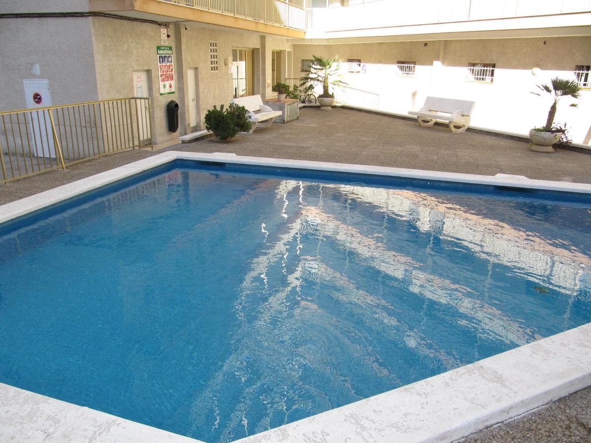 Apartamentos Amatista Салоу Экстерьер фото